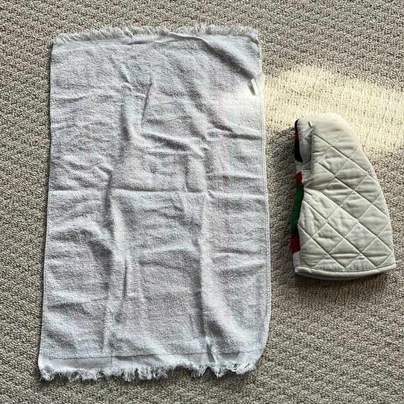 10/$10   🎄🎄Christmas Terry Towel & Oven Mitt🎄🎄 - Picture 5 of 5